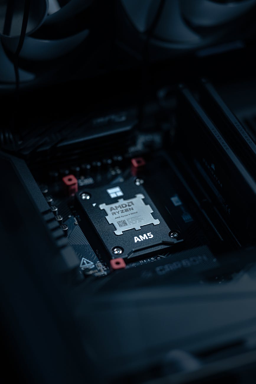 AMD bate recorde nos servidores mas perde nos PC de consumo: o que está a acontecer?